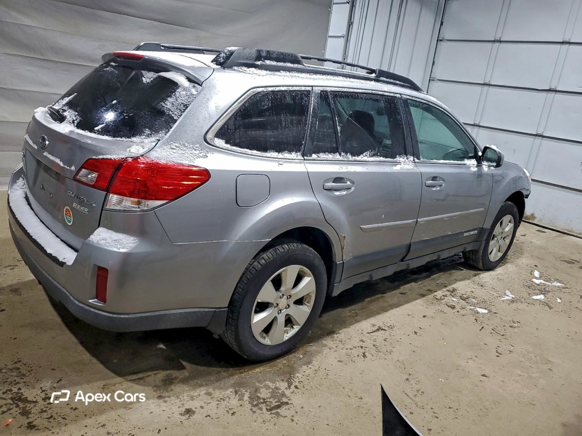 Subaru Outback 2011