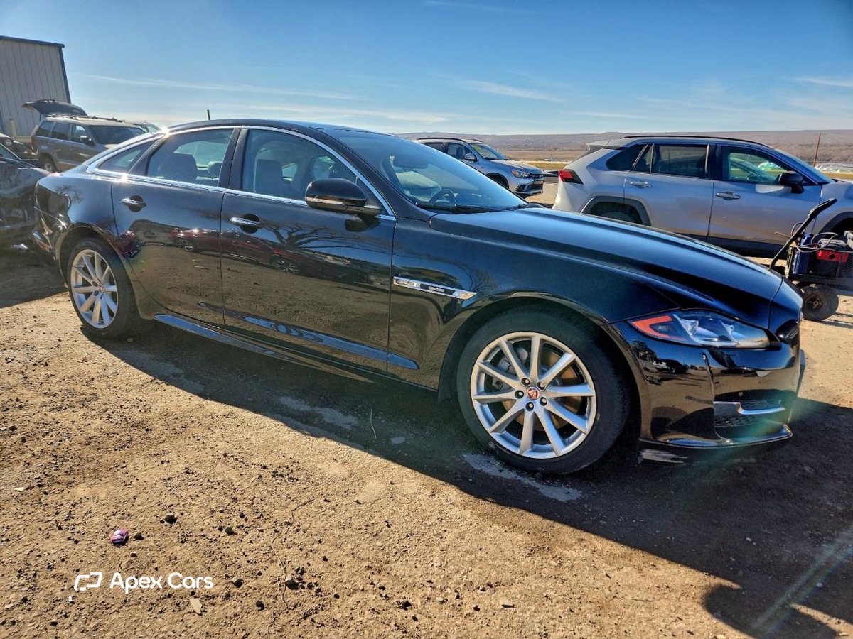 Jaguar XJ 2016