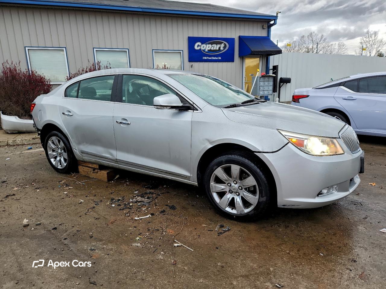 Buick LaCrosse 2011