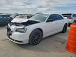 Chrysler 300 2019