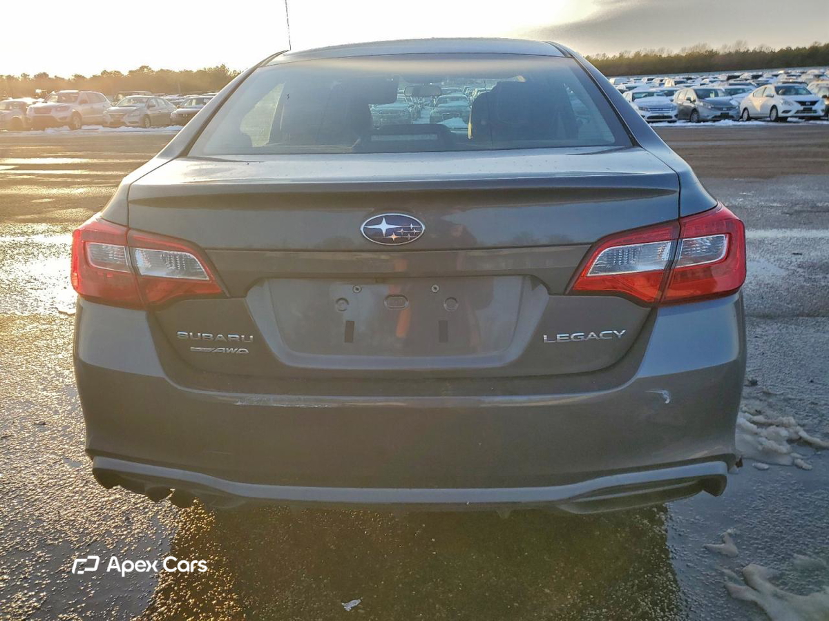 Subaru Legacy 2018