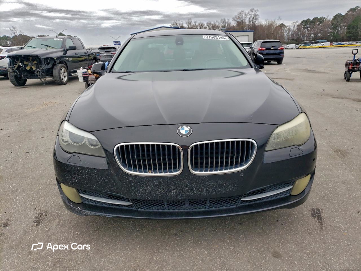 BMW Series 5 2011