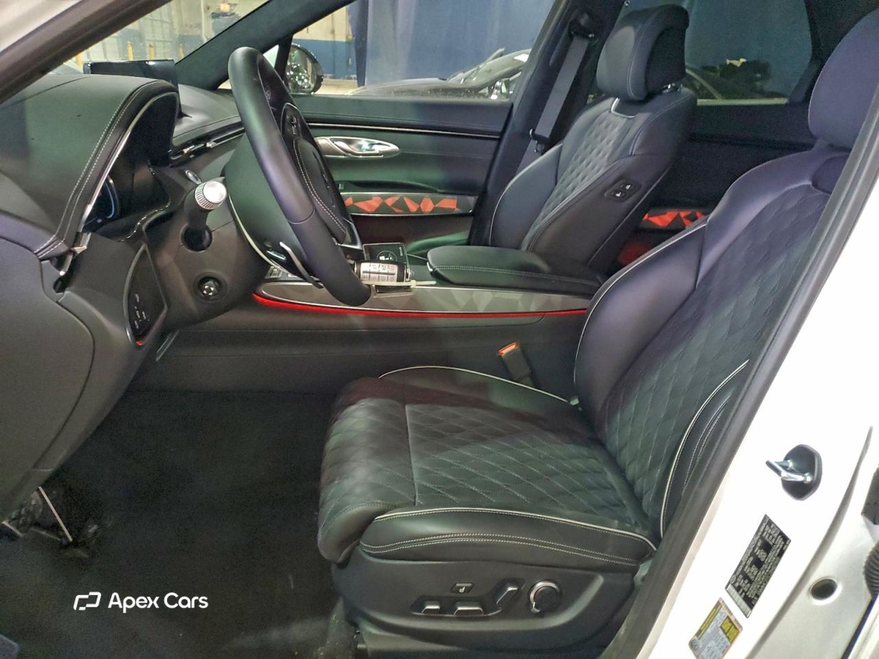 Genesis GV70 2025