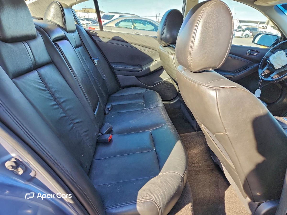 Nissan Altima 2012