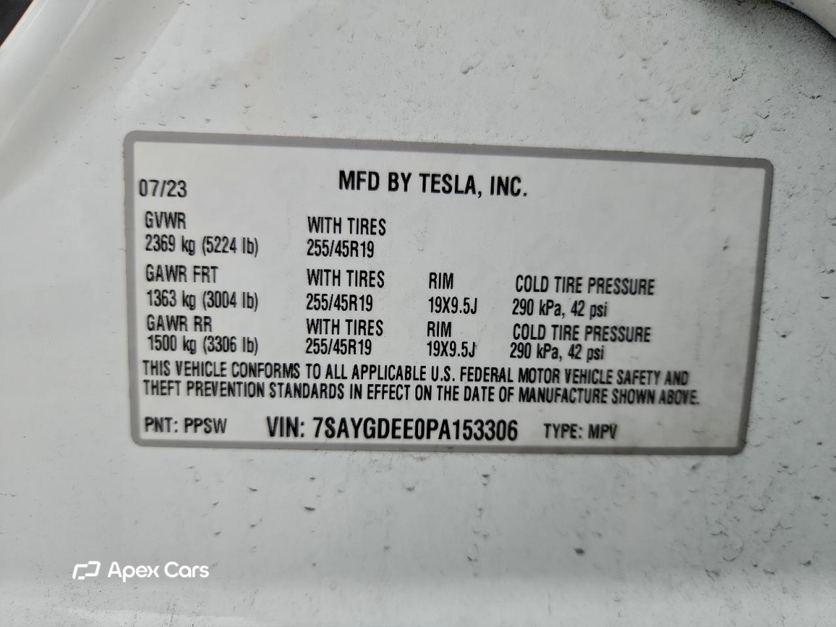 Tesla Model Y 2023