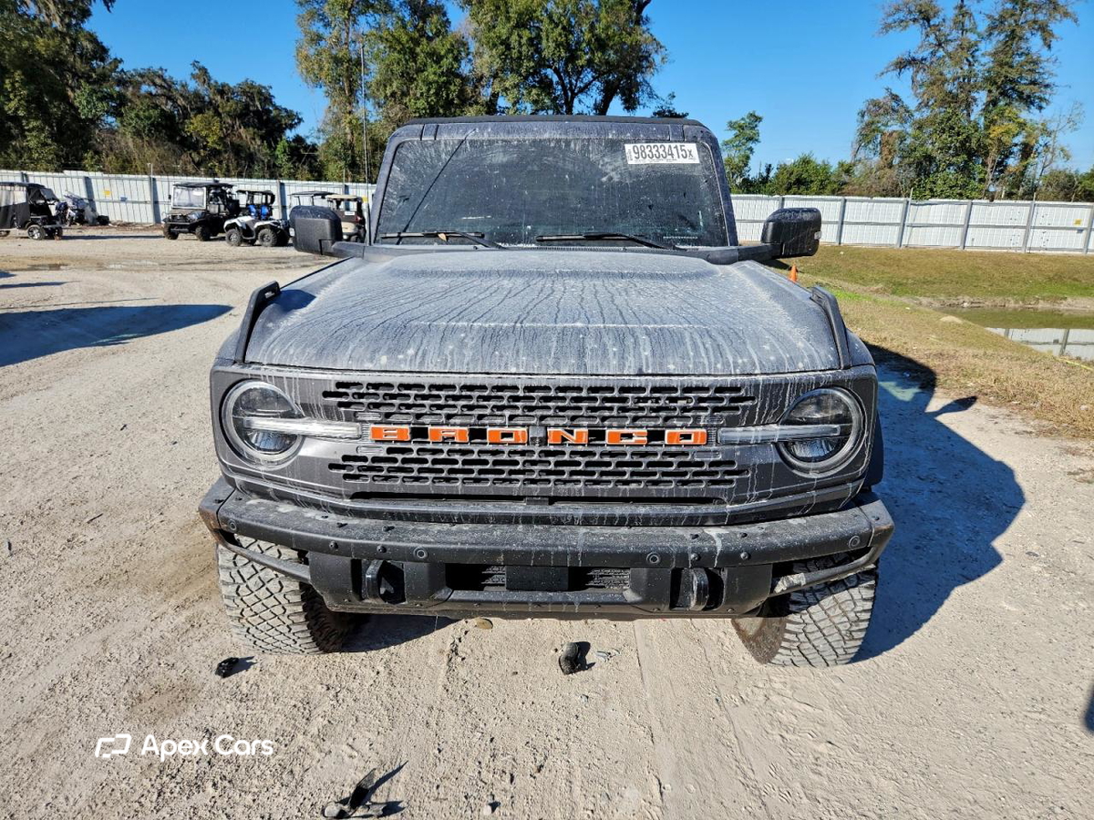 Ford Bronco 2022