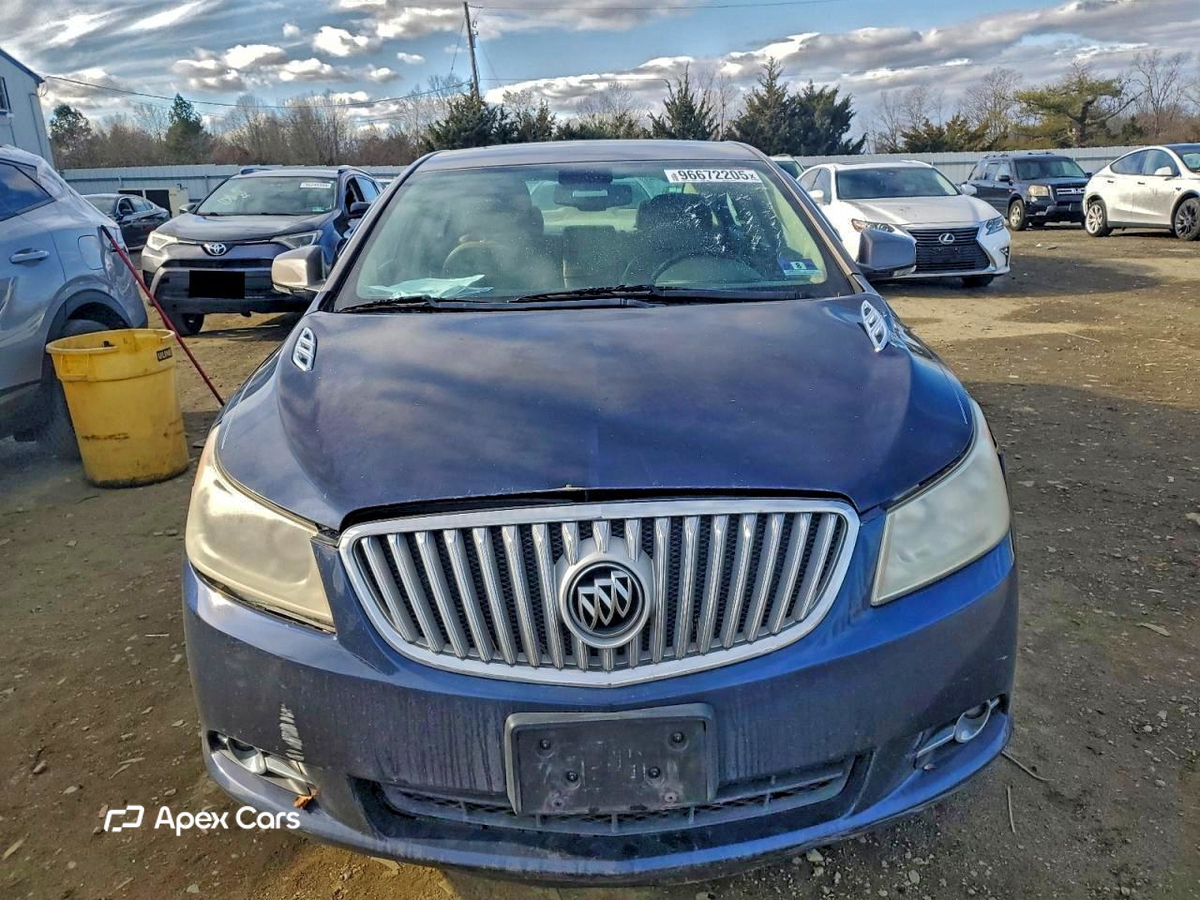 Buick LaCrosse 2011