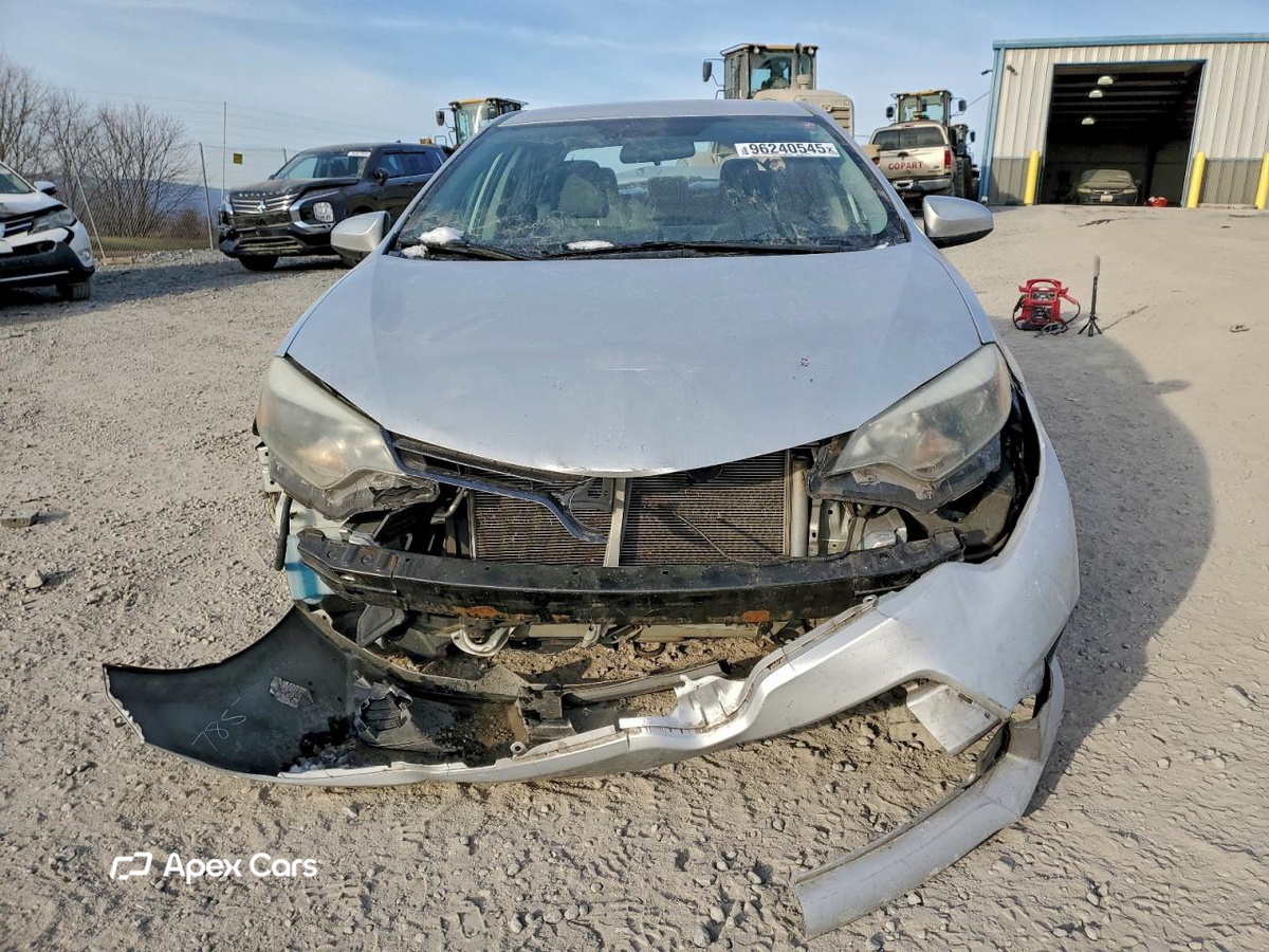 Toyota Corolla 2015