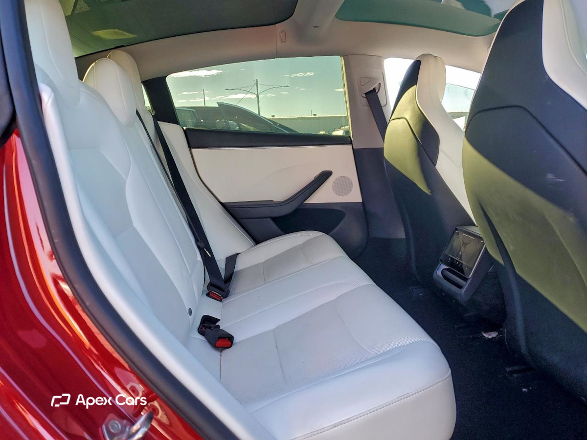 Tesla Model 3 2024