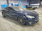 Tesla Model S 2015