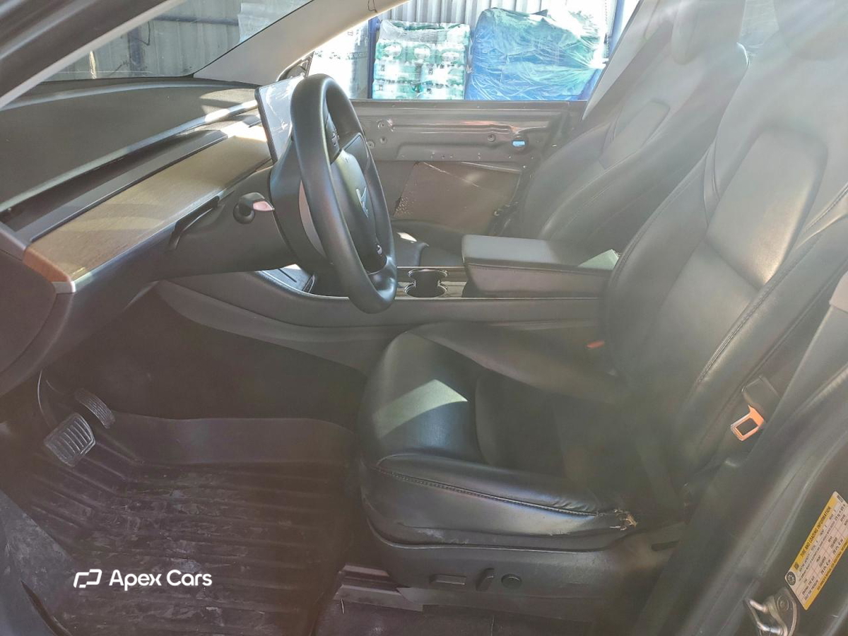 Tesla Model Y 2020