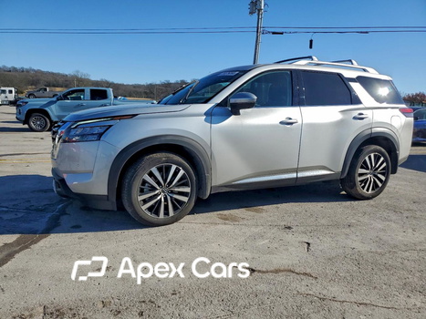 Nissan Pathfinder 2025 - Image 1 of 13