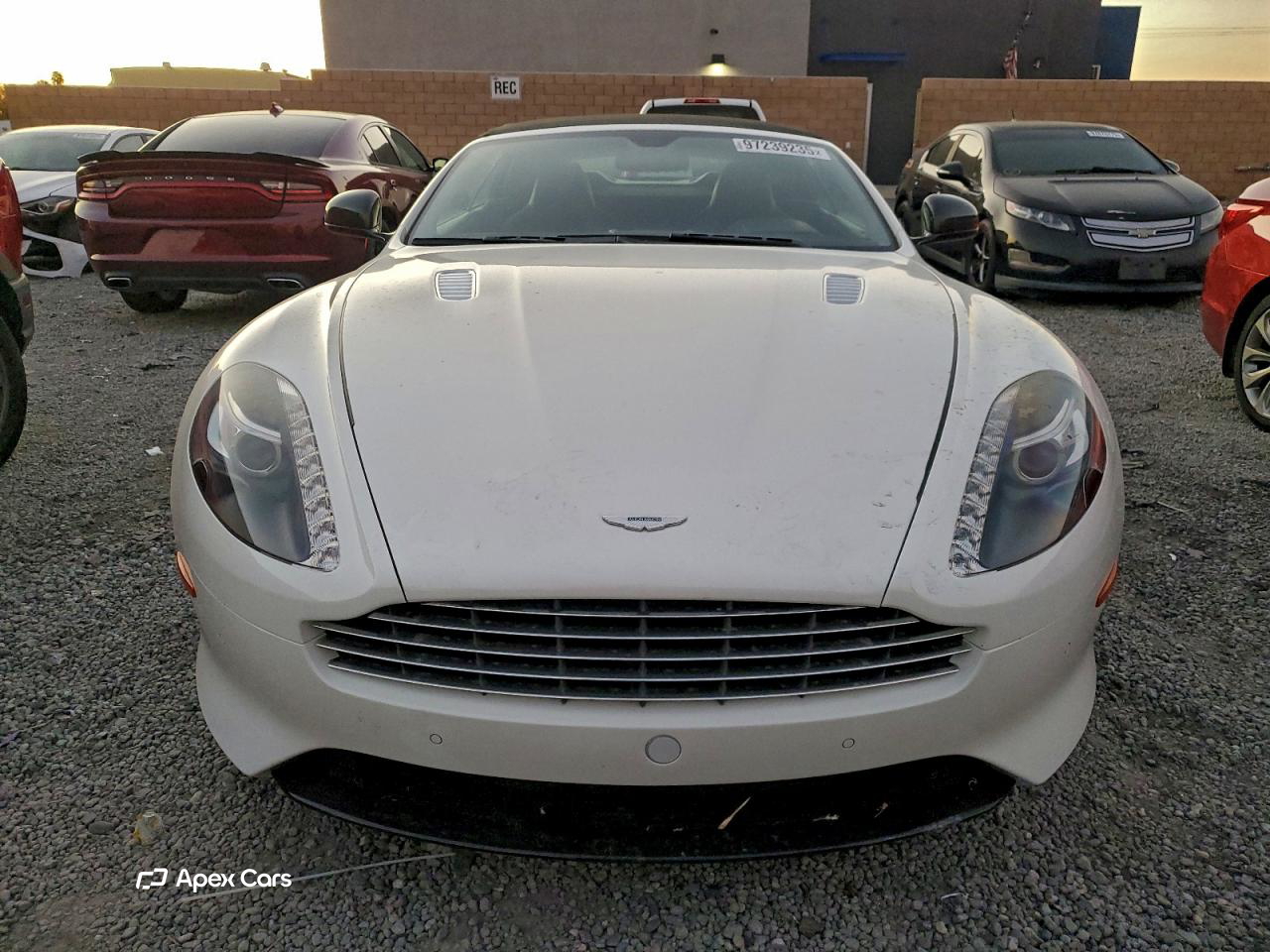 Aston Martin DB9 2015
