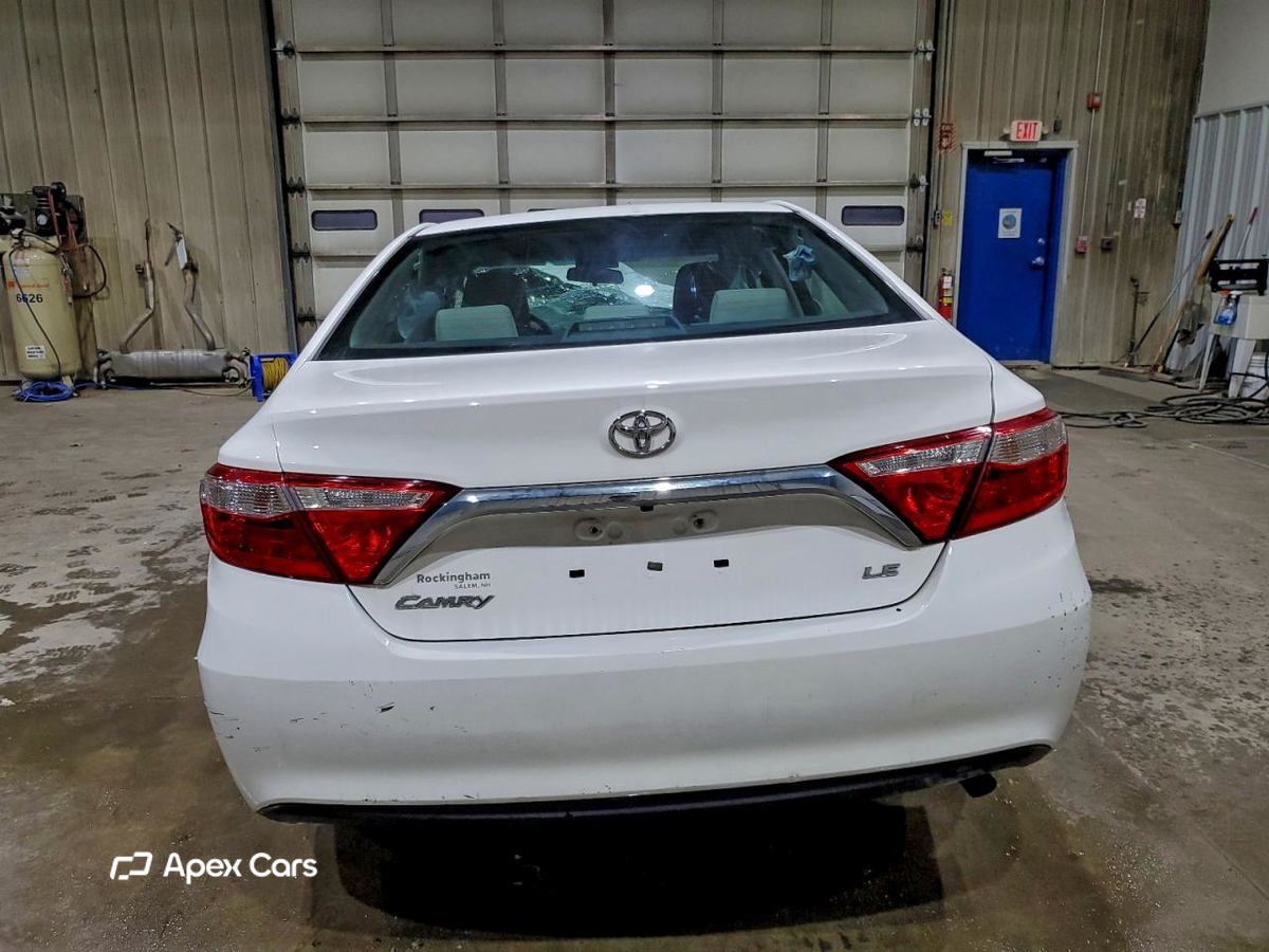 Toyota Camry 2016