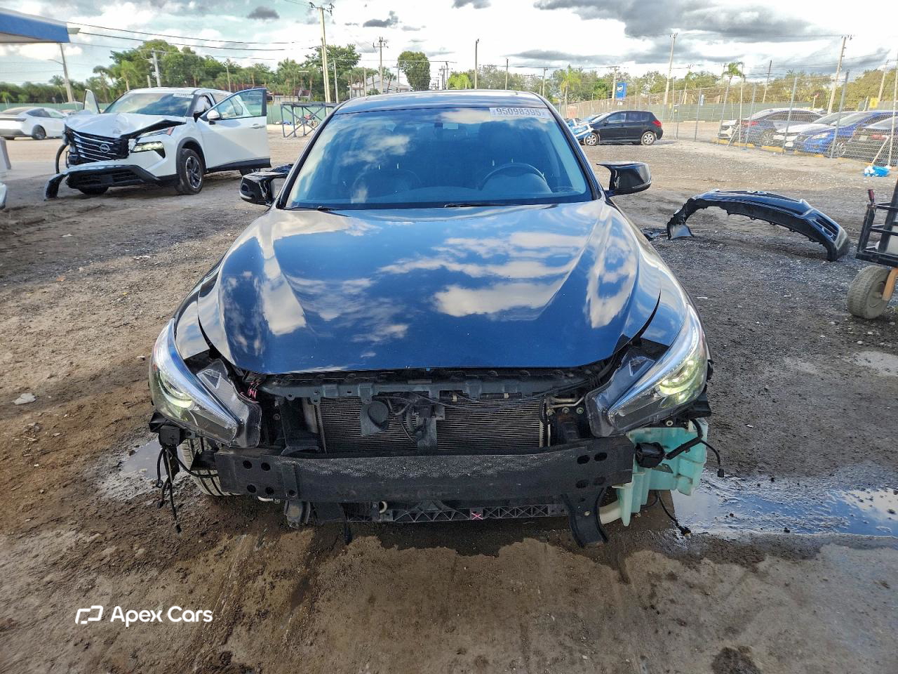 Infiniti Q50 2015