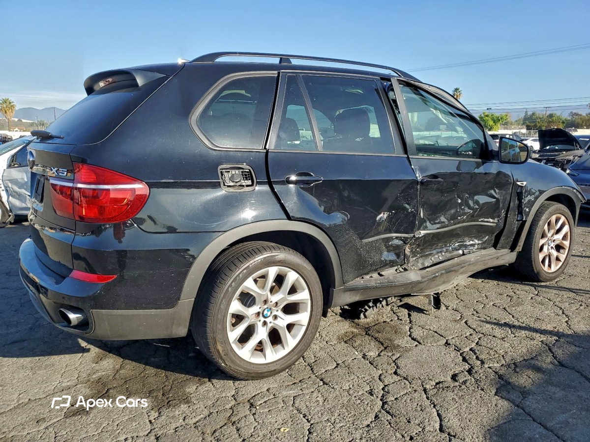 BMW X5 2011