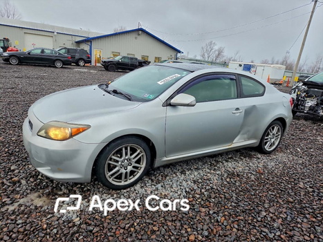 Toyota  2005 - Image 1 of 12