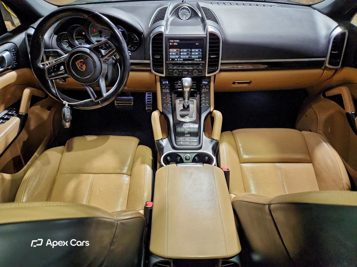 Porsche Cayenne 2016