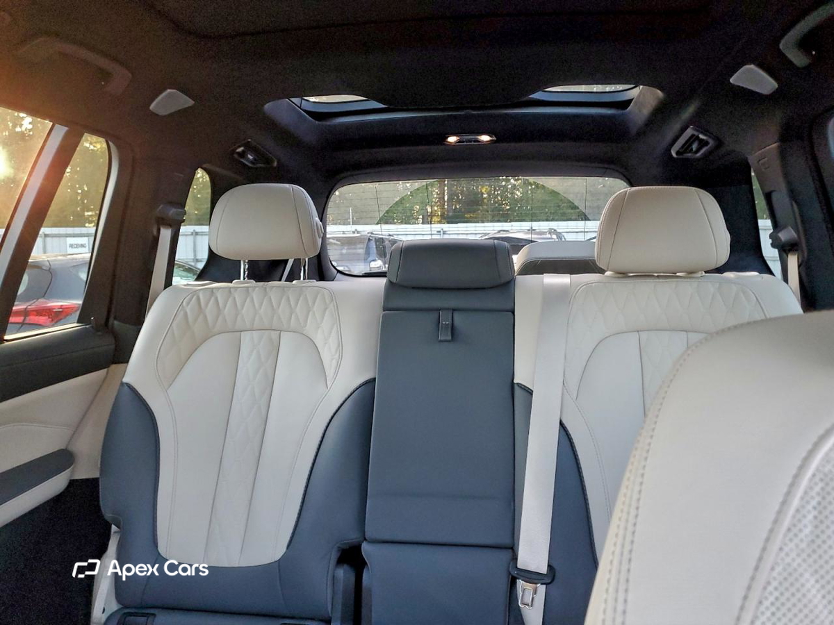 BMW X7 2023