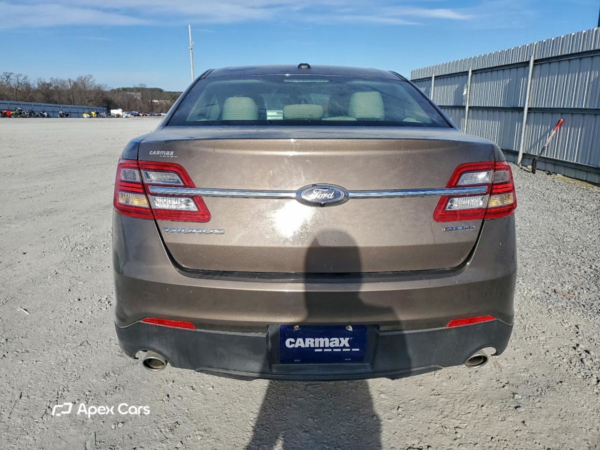 Ford Taurus 2016