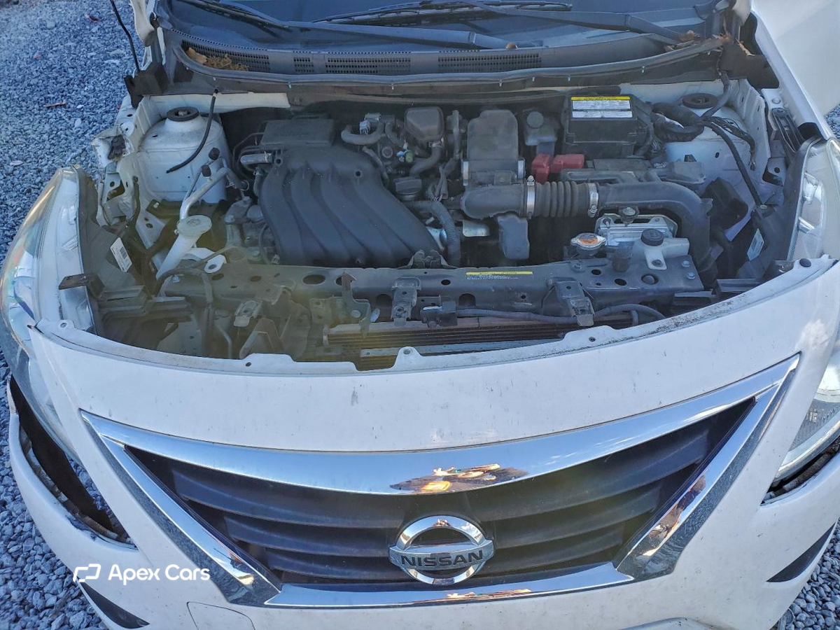 Nissan Versa 2018
