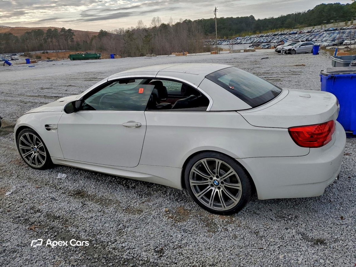 BMW M3 2011