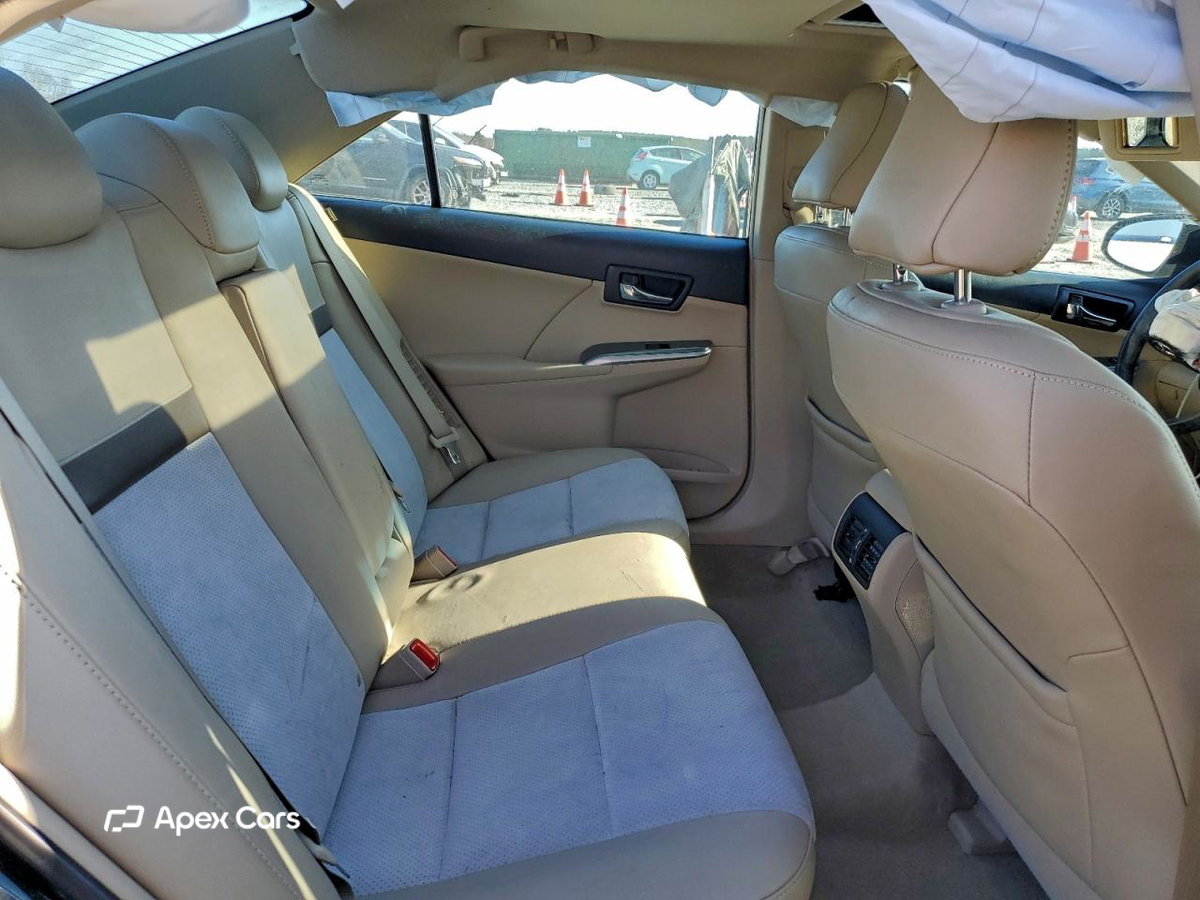 Toyota Camry 2012