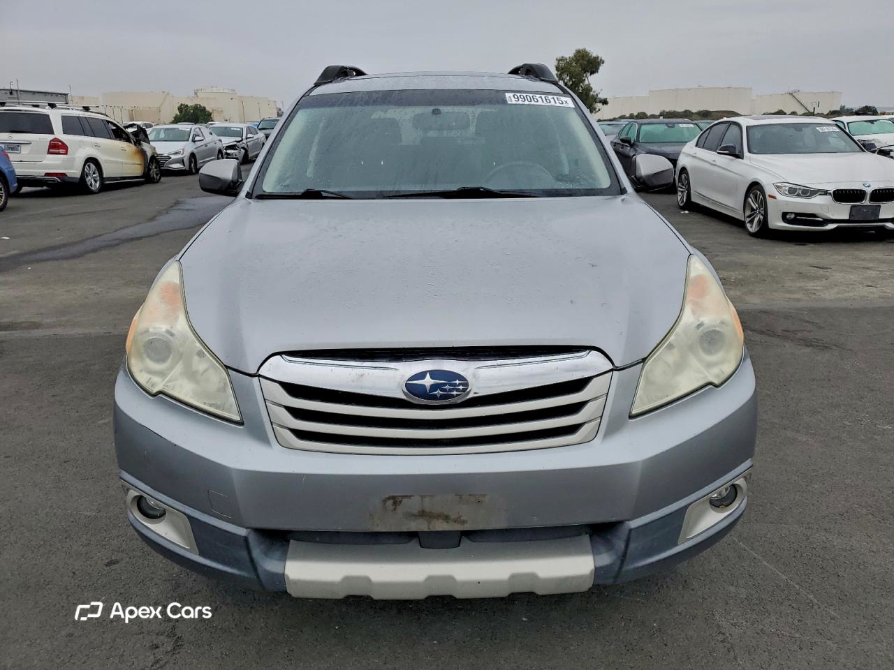 Subaru Outback 2011