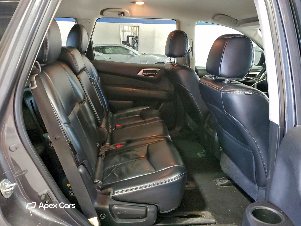 Nissan Pathfinder 2018