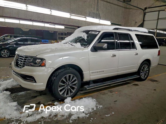 Lincoln Navigator 2015 - Image 1 of 13