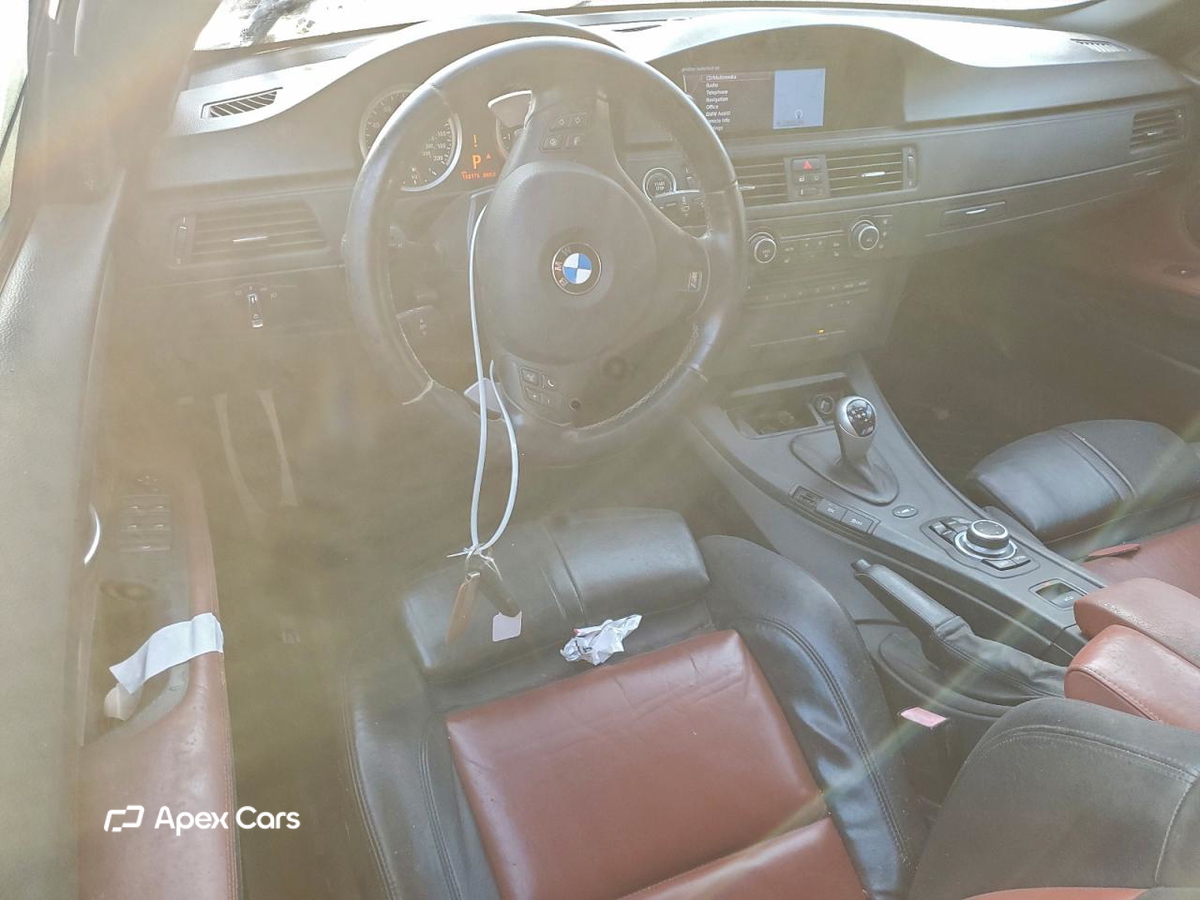 BMW M3 2011