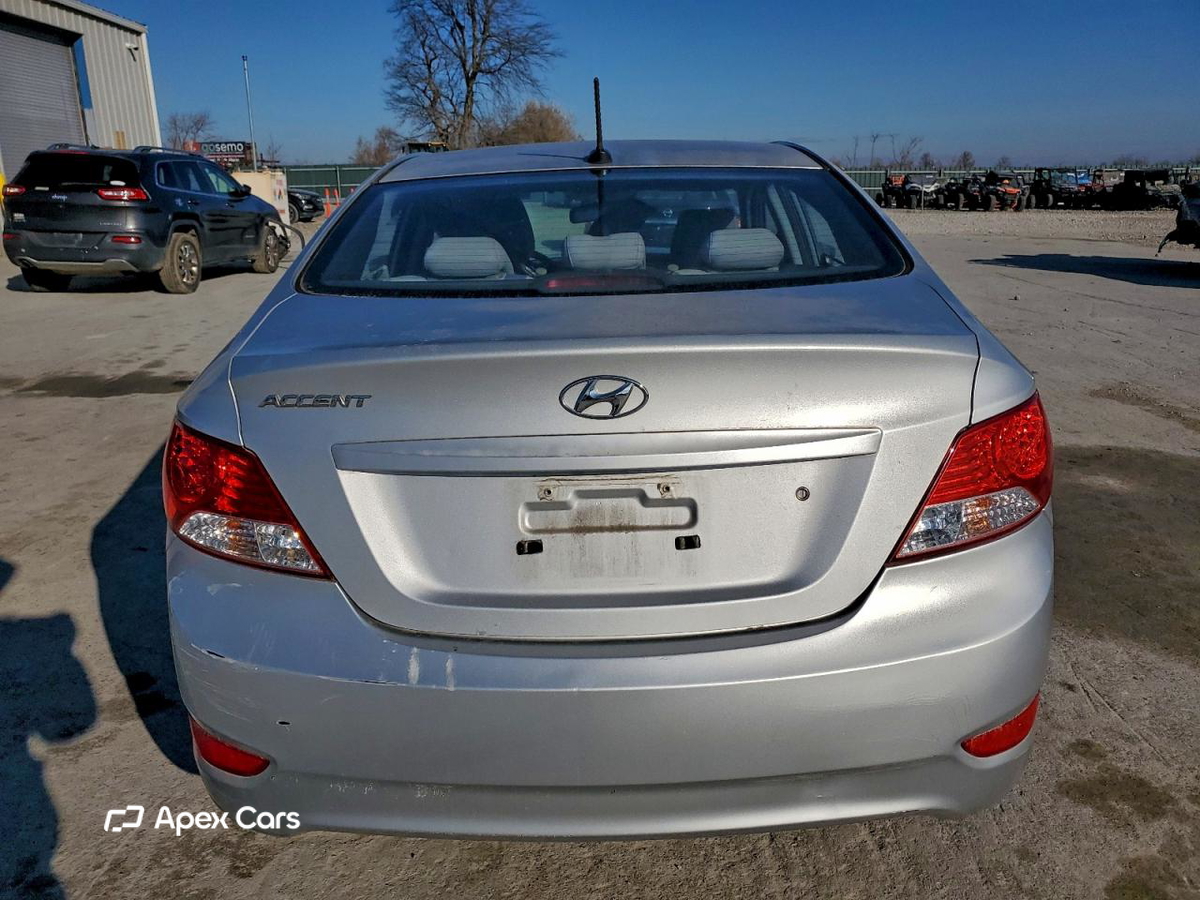 Hyundai Accent 2012