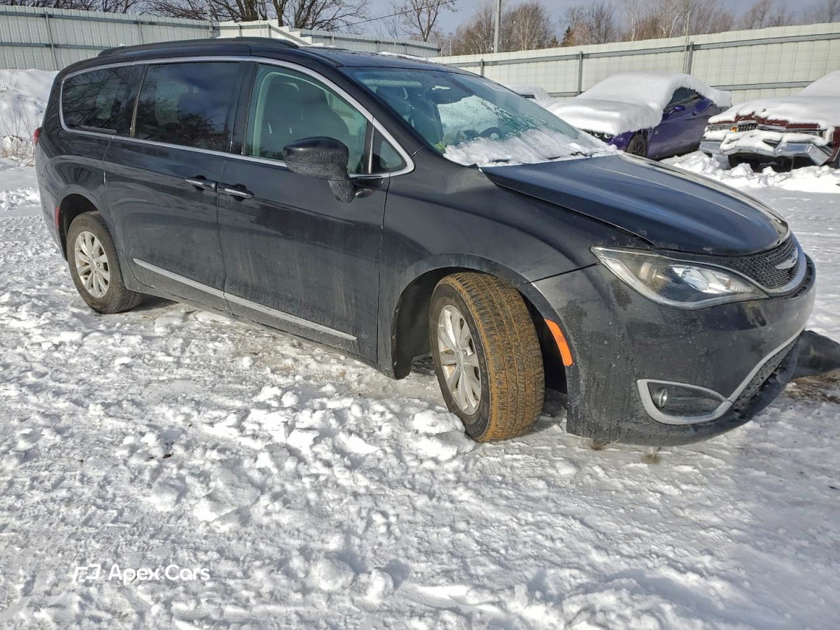 Chrysler Pacifica 2017