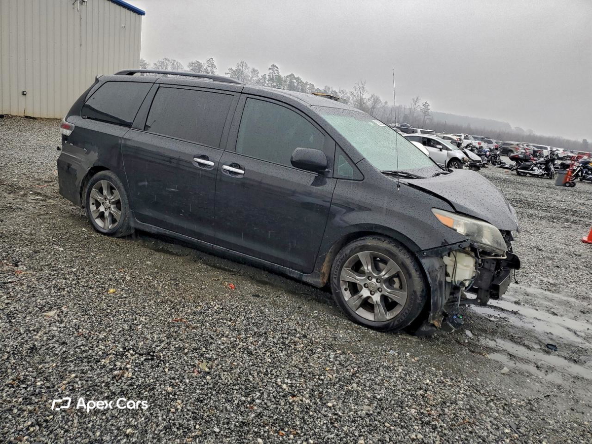 Toyota Sienna 2014