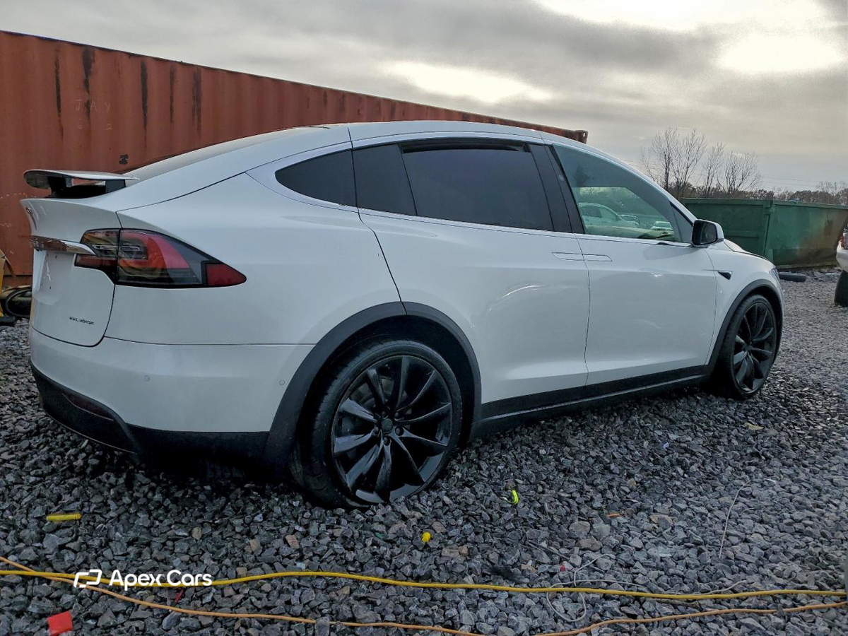 Tesla Model X 2019