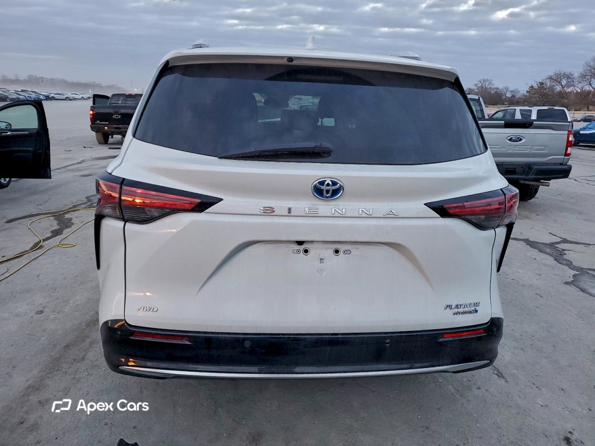 Toyota Sienna 2023