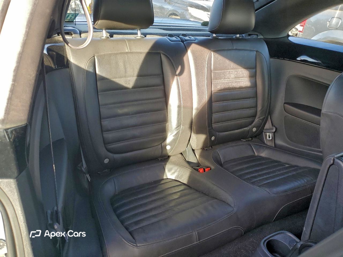 Volkswagen Beetle 2015