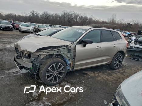Volvo XC60 2023 - Image 1 of 14