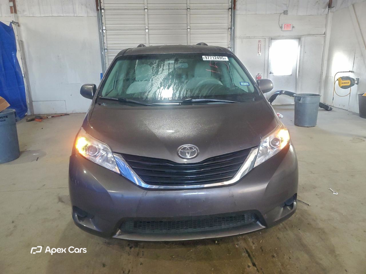 Toyota Sienna 2012