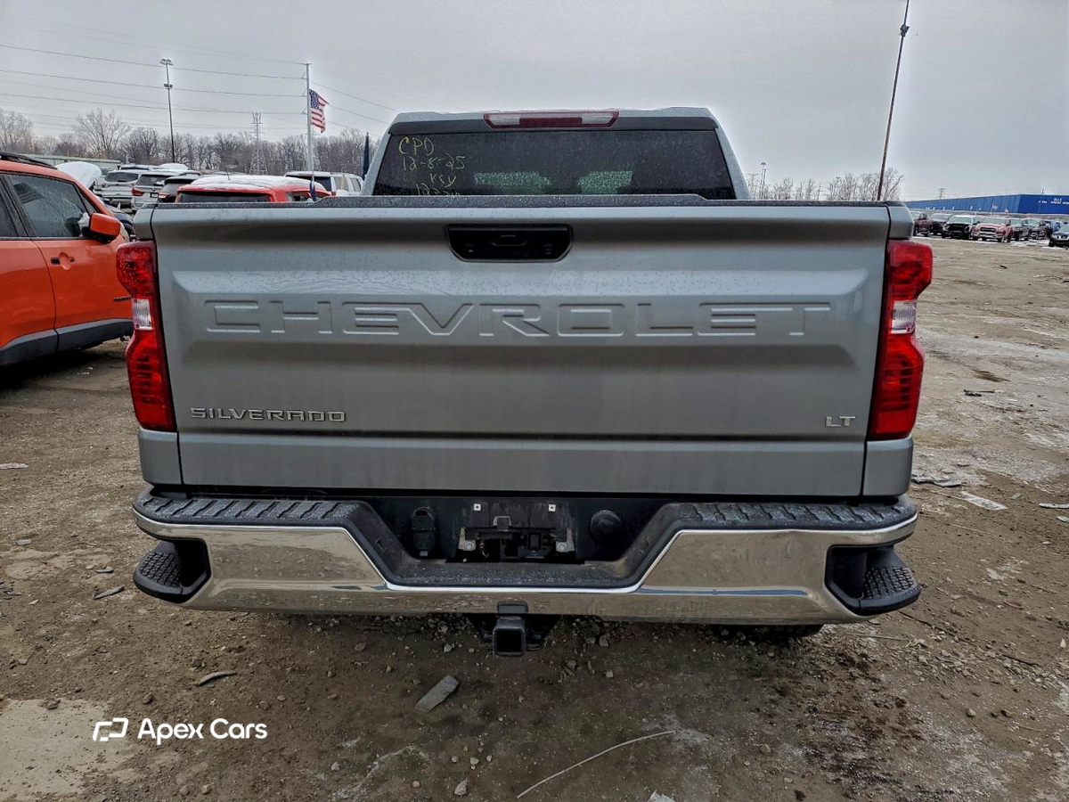 Chevrolet Silverado 2023