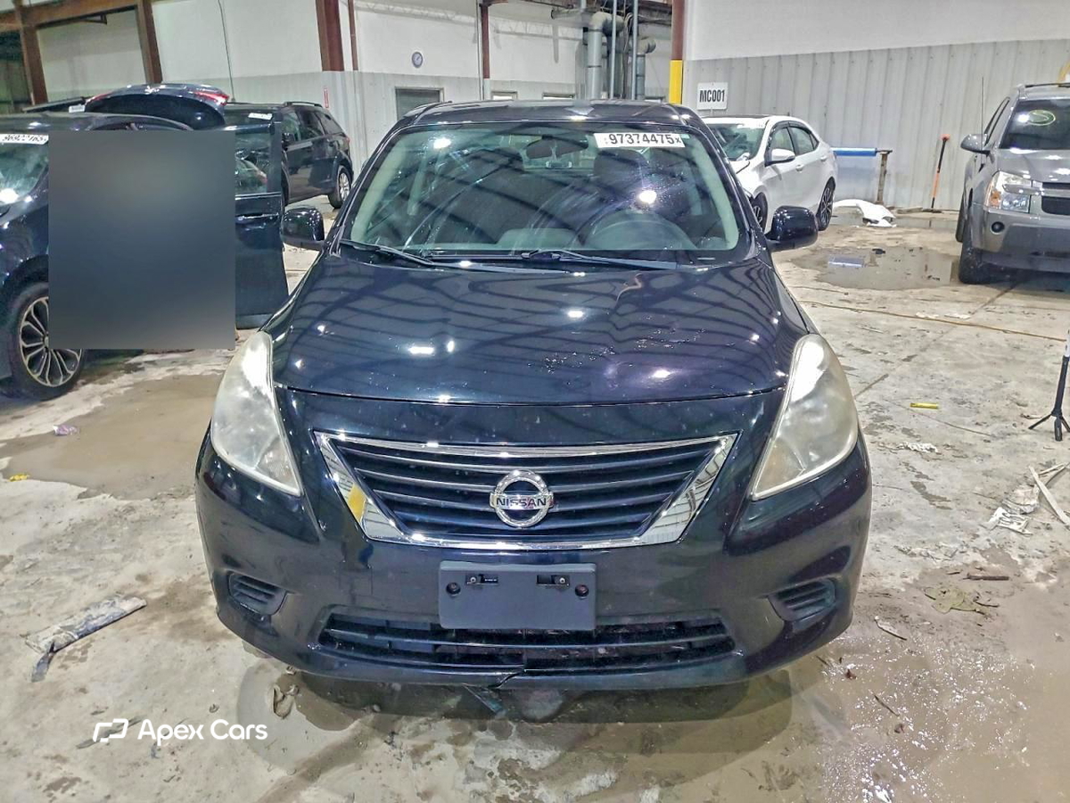 Nissan Versa 2014