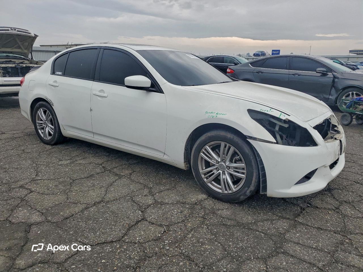 Infiniti G 2013
