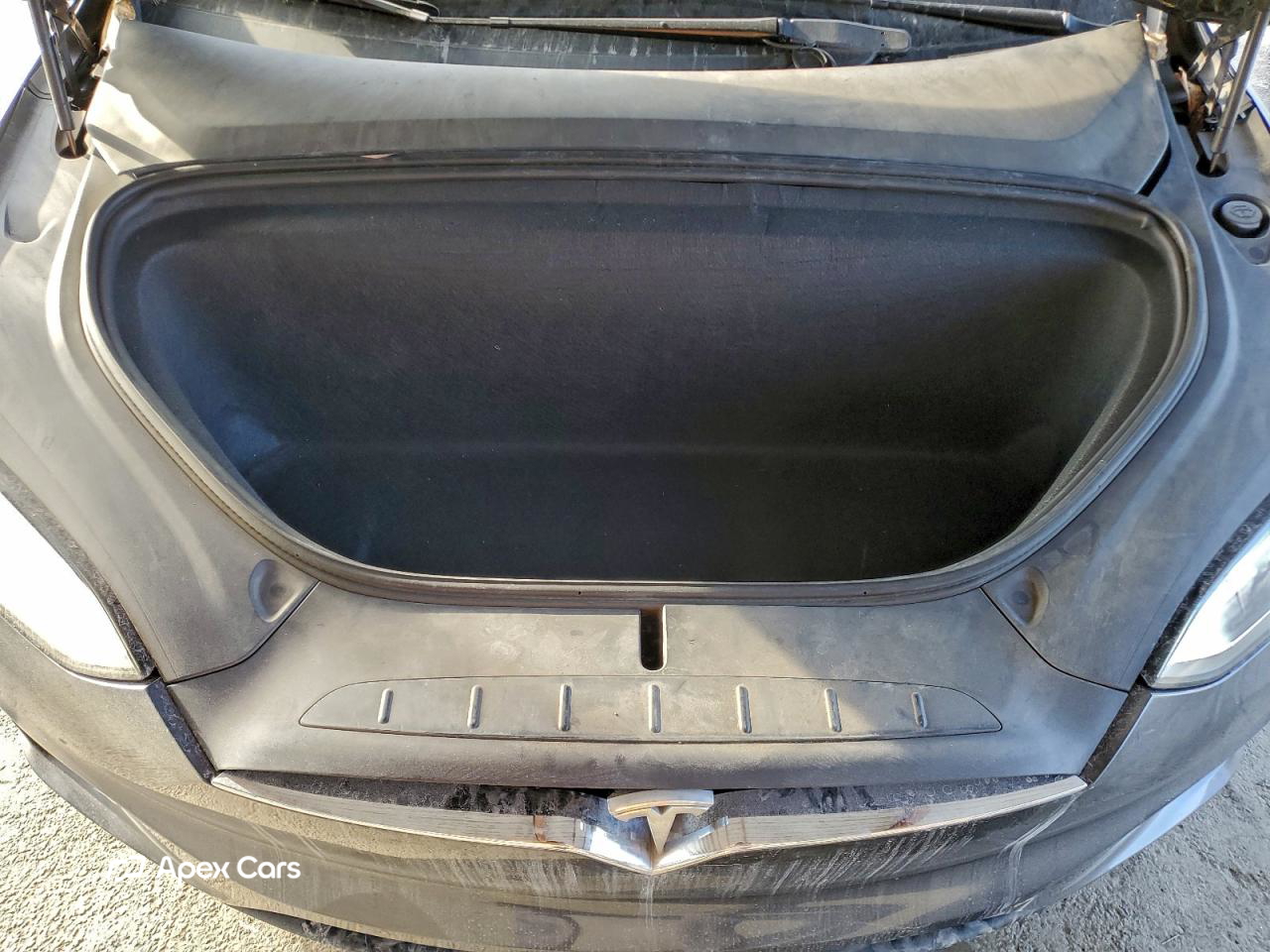 Tesla Model X 2020