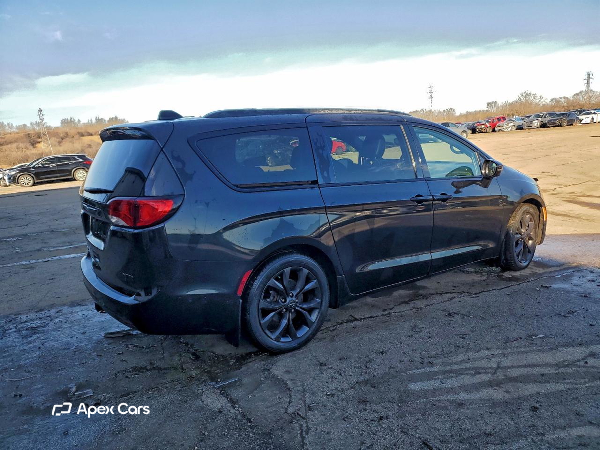 Chrysler Pacifica 2018