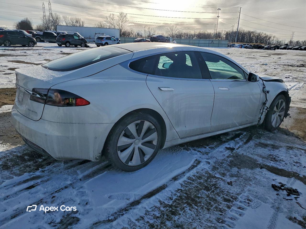 Tesla Model S 2021