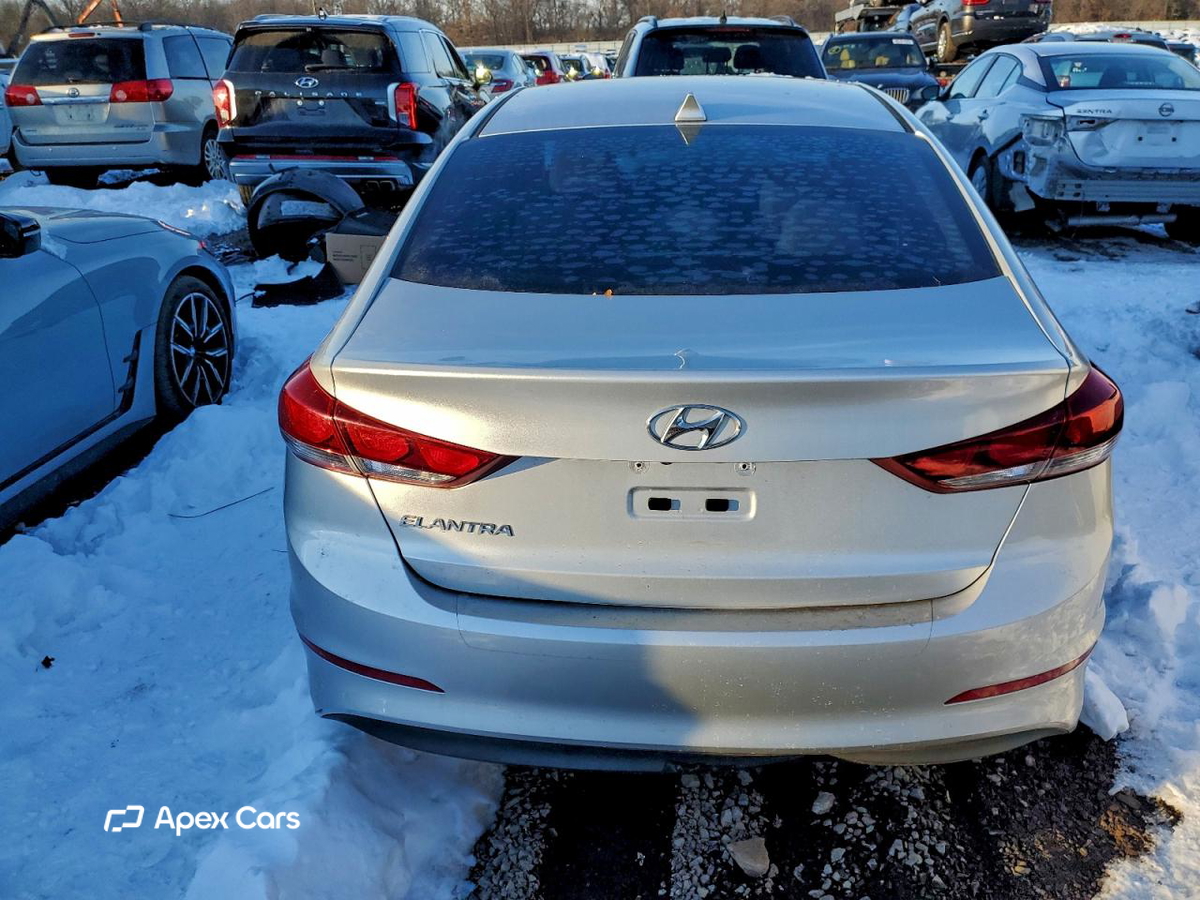 Hyundai Elantra 2017