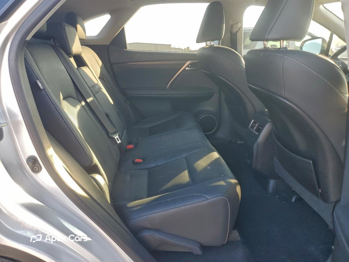 Lexus RX 2021