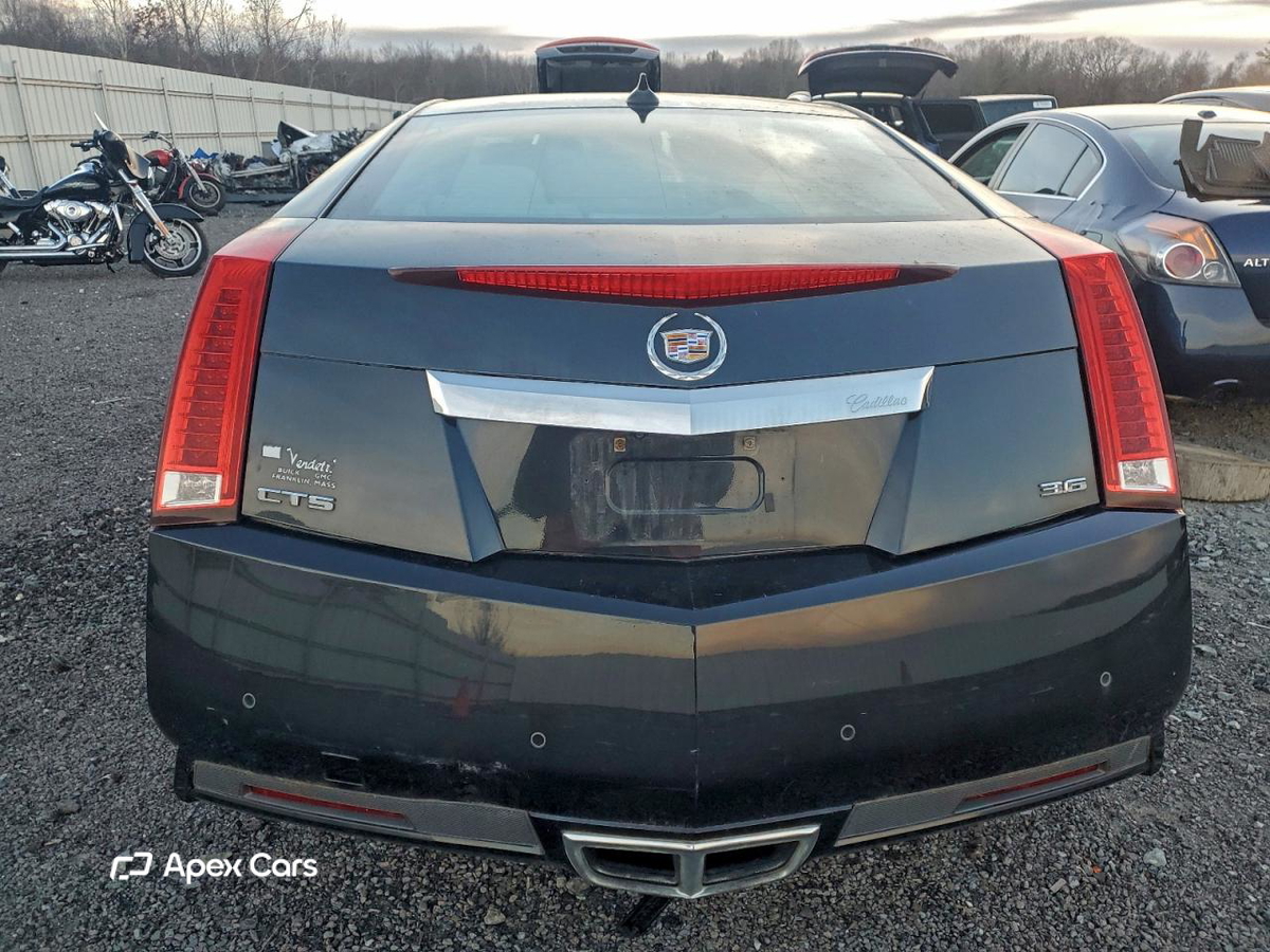 Cadillac CTS 2011