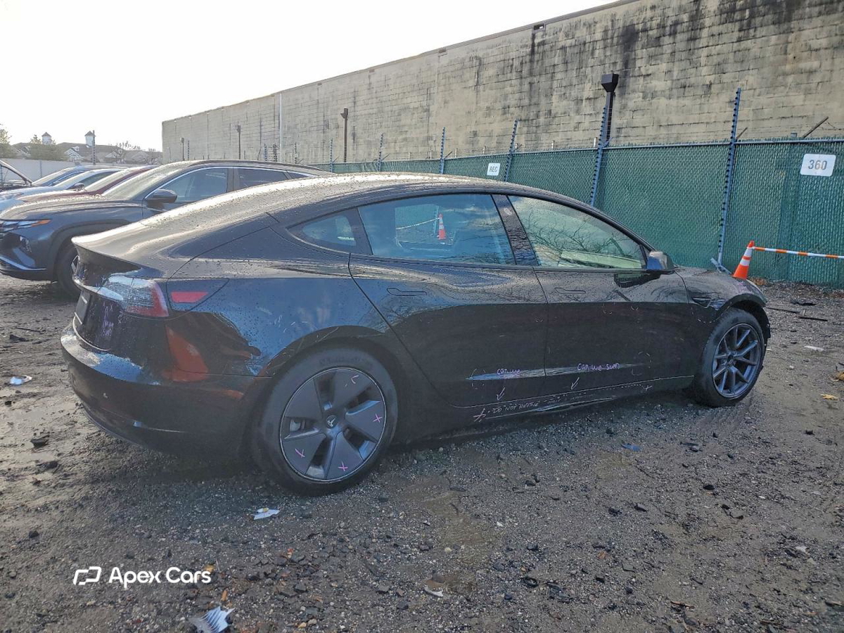 Tesla Model 3 2022