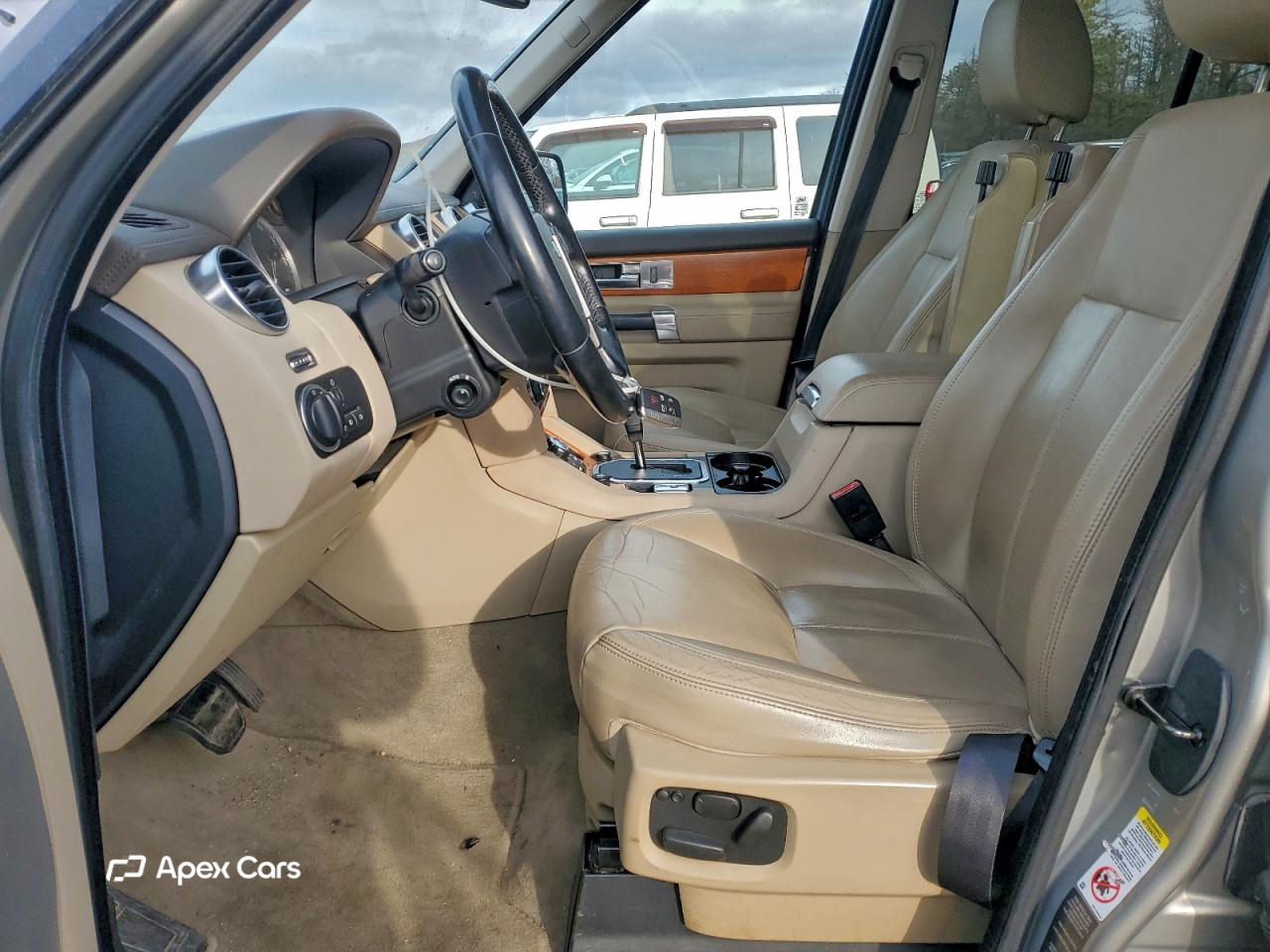 Land Rover LR4 2011